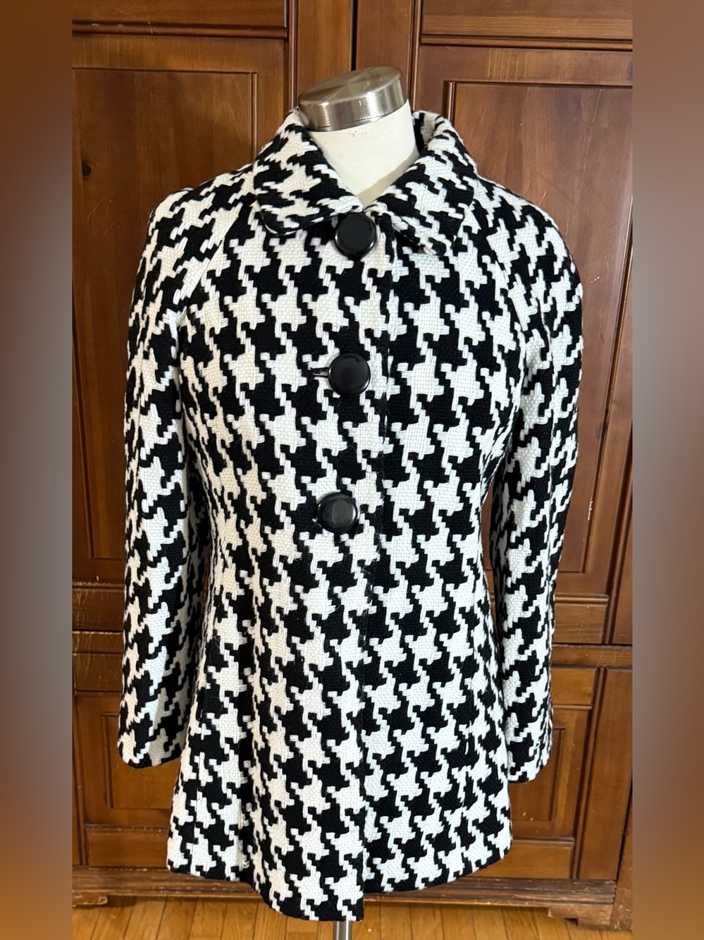 YVOS Black & White Houndstooth Button-Front Blazer Coat-size 6